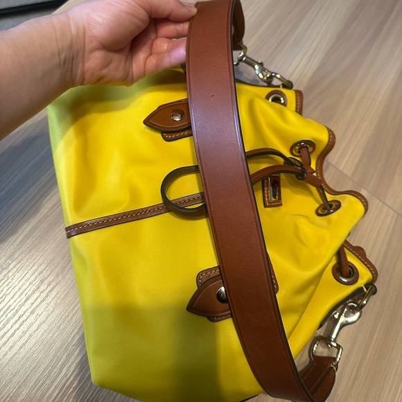 NWOT Dooney & Bourke Mustard Yellow Leather Trim Bucket Bag Purse - Picture 13 of 13